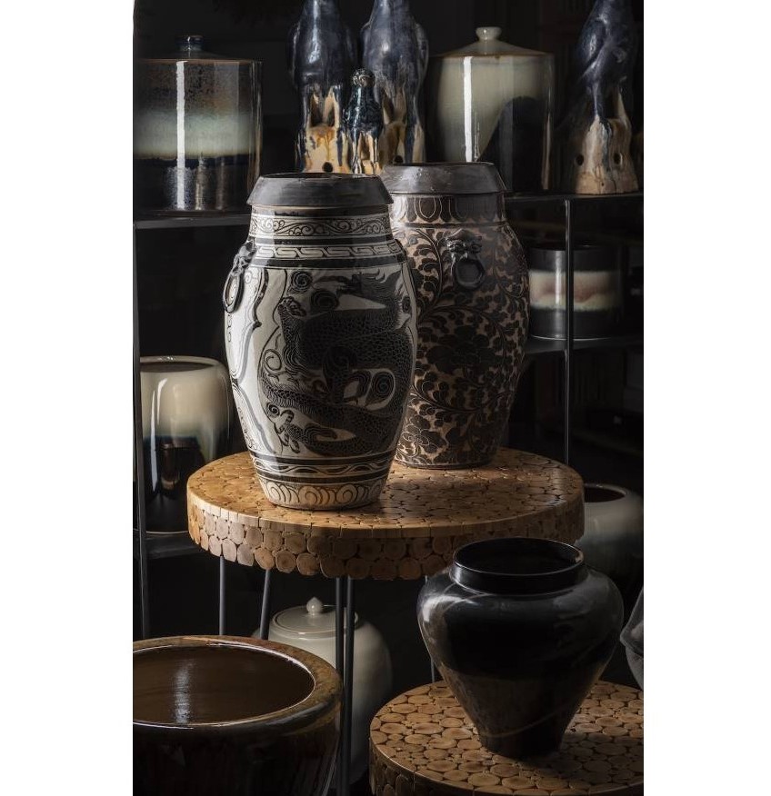 ваза asiatides jar round archaic white black