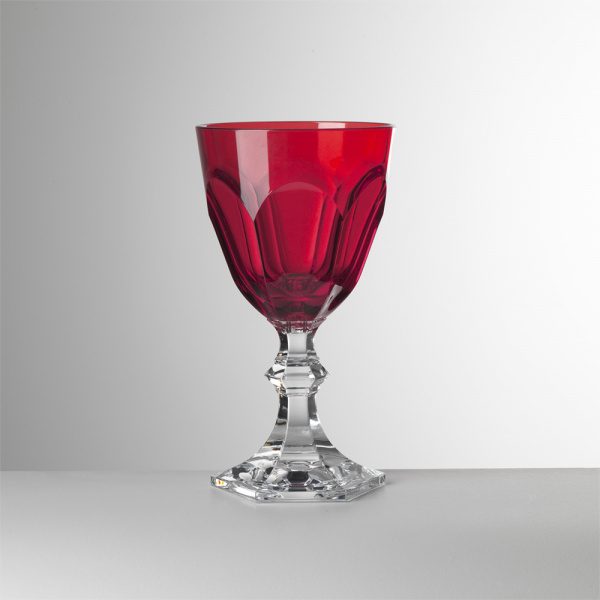 chashi-voda-dolce-vita-red-mario-luca-giusti.jpg