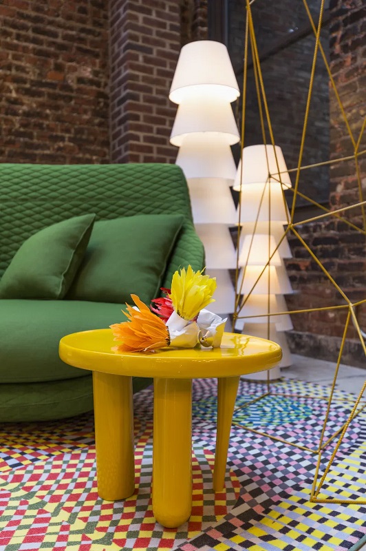 помощна маса moooi elements 002 ral 1004 golden yellow