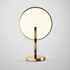 настолна лампа lee broom eclipse gold