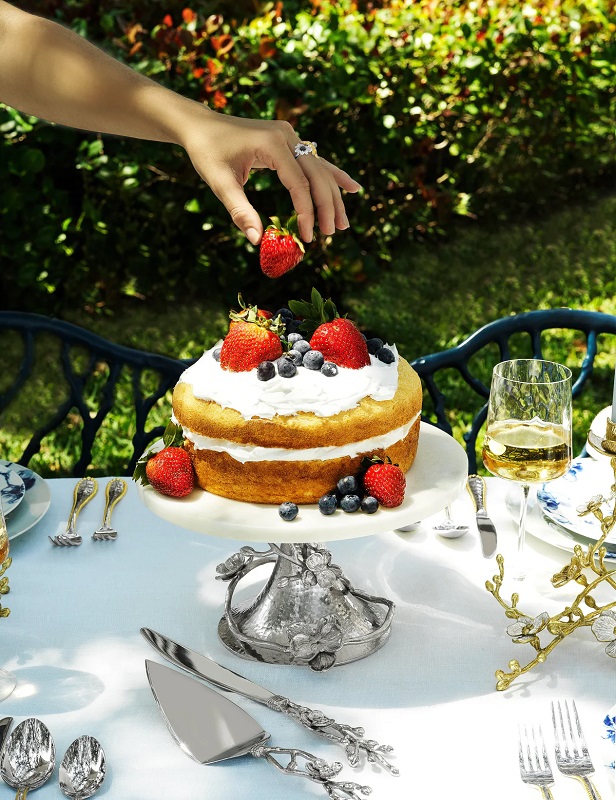 прибори за сервиране michael aram white orchid wedding cake knife and server set