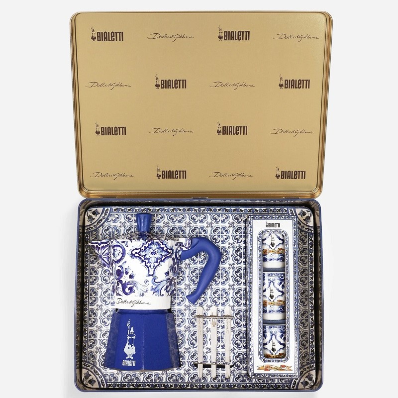 komplekt-za-kafe-bialetti-moka-blu-mediterraneo-dolce-gabbana комплект за кафе dolce gabbana bialetti moka blu mediterraneo
